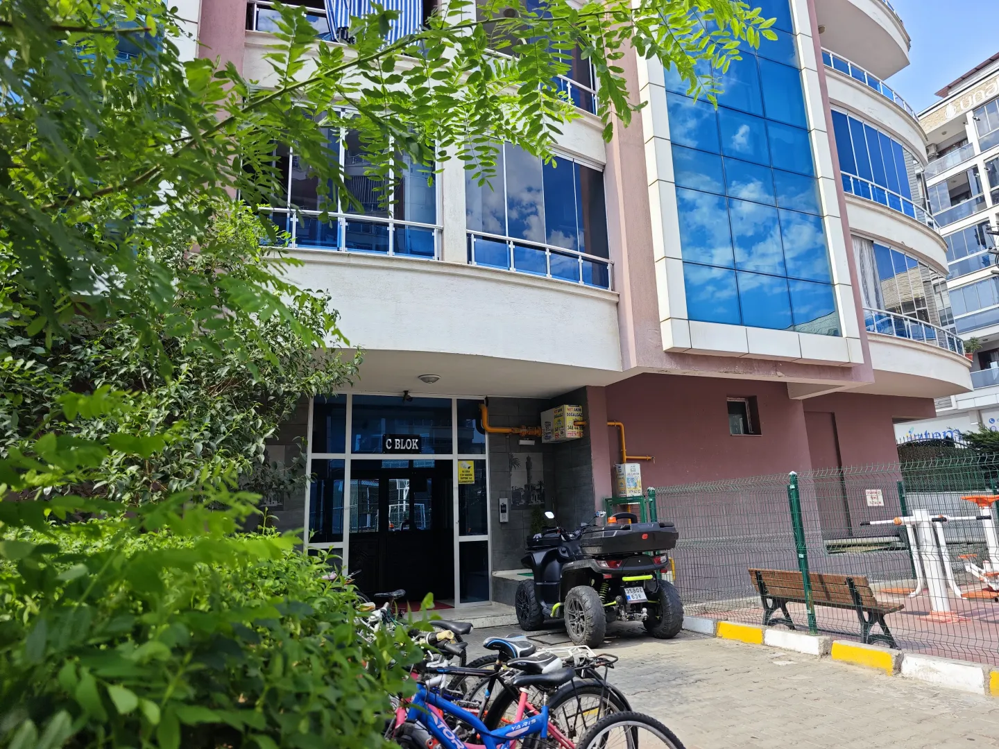 KOYUNCUOĞLU Sitesinde Geniş KİRALIK 3+1 DAİRE - Ulaşımı Kolay